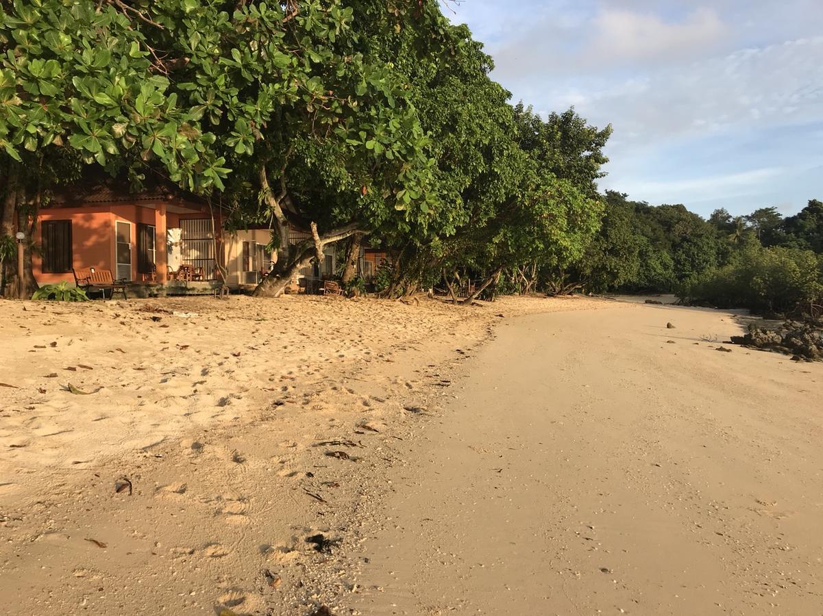 Paradise Beachfront Bungalows Hotel Koh Kradan Exterior foto