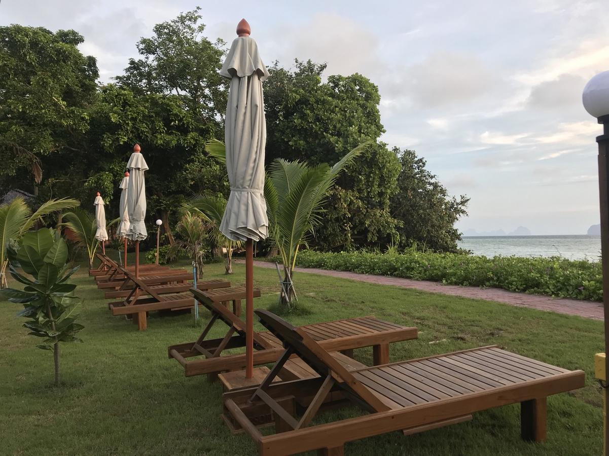 Paradise Beachfront Bungalows Hotel Koh Kradan Exterior foto